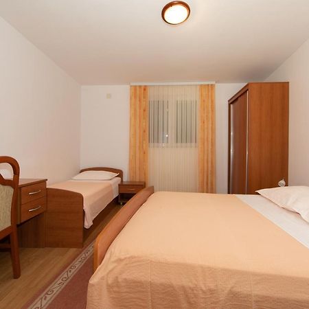 Apartmani Biser Tucepi Ngoại thất bức ảnh