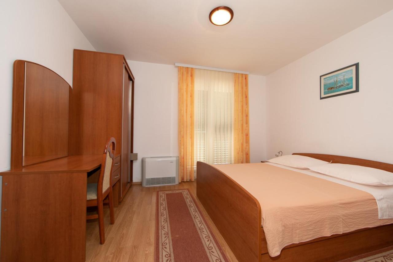 Apartmani Biser Tucepi Ngoại thất bức ảnh
