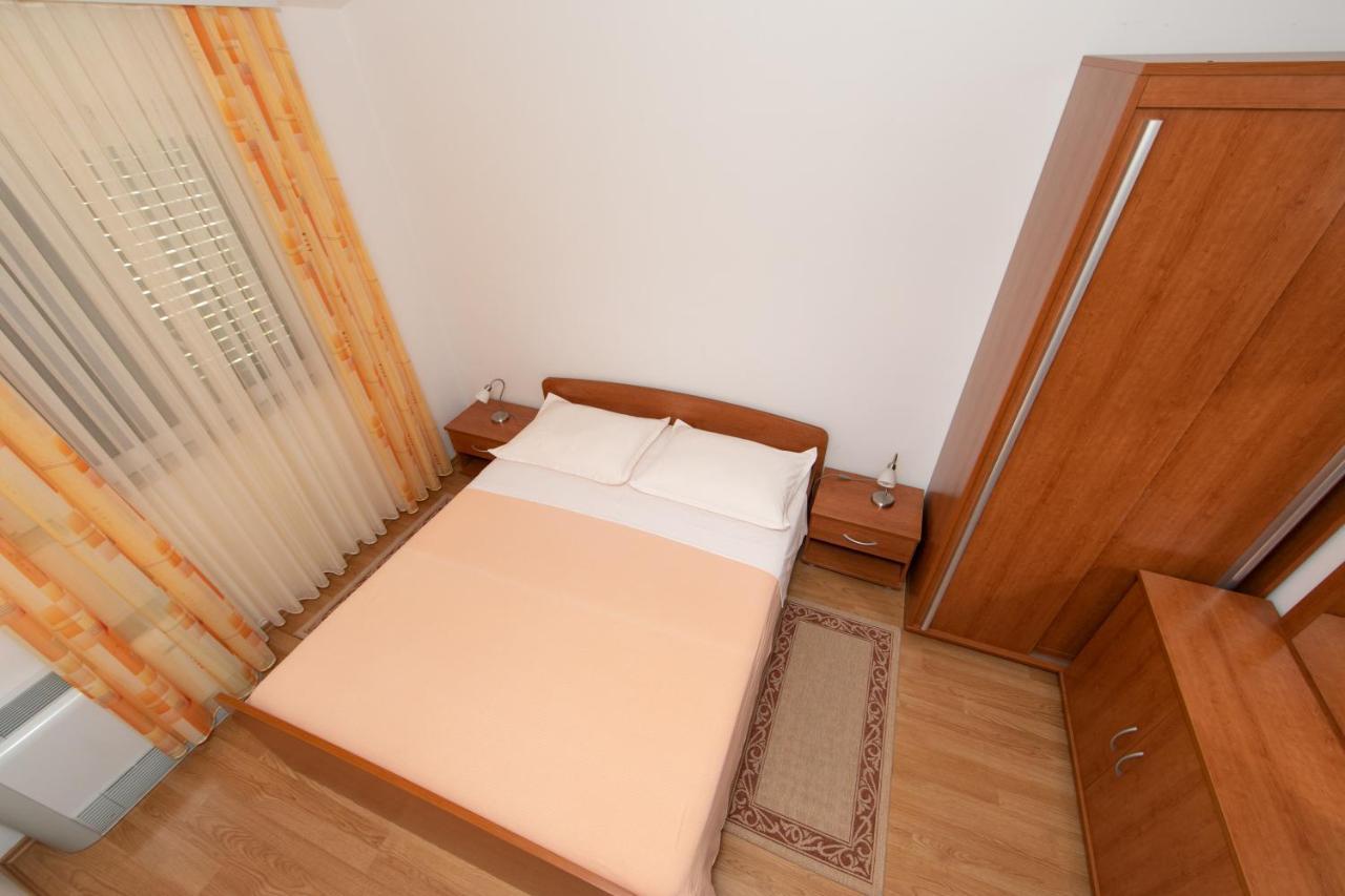 Apartmani Biser Tucepi Ngoại thất bức ảnh