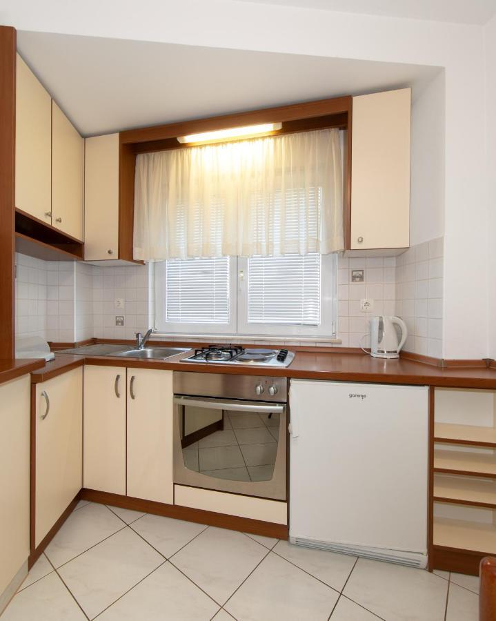 Apartmani Biser Tucepi Ngoại thất bức ảnh