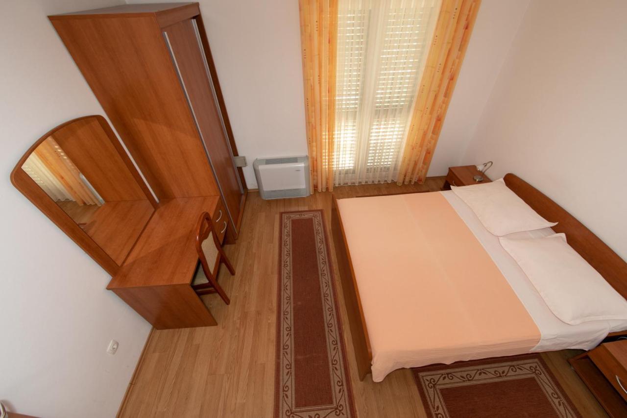 Apartmani Biser Tucepi Ngoại thất bức ảnh