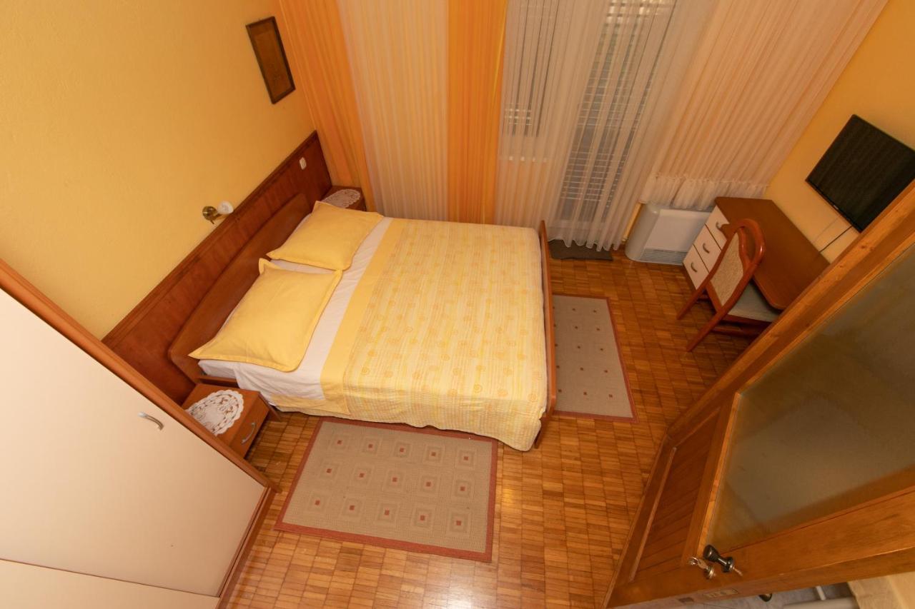 Apartmani Biser Tucepi Ngoại thất bức ảnh