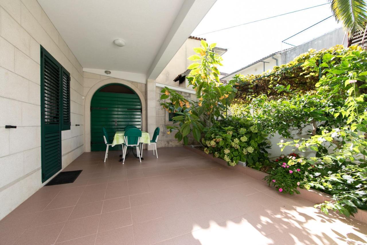 Apartmani Biser Tucepi Ngoại thất bức ảnh