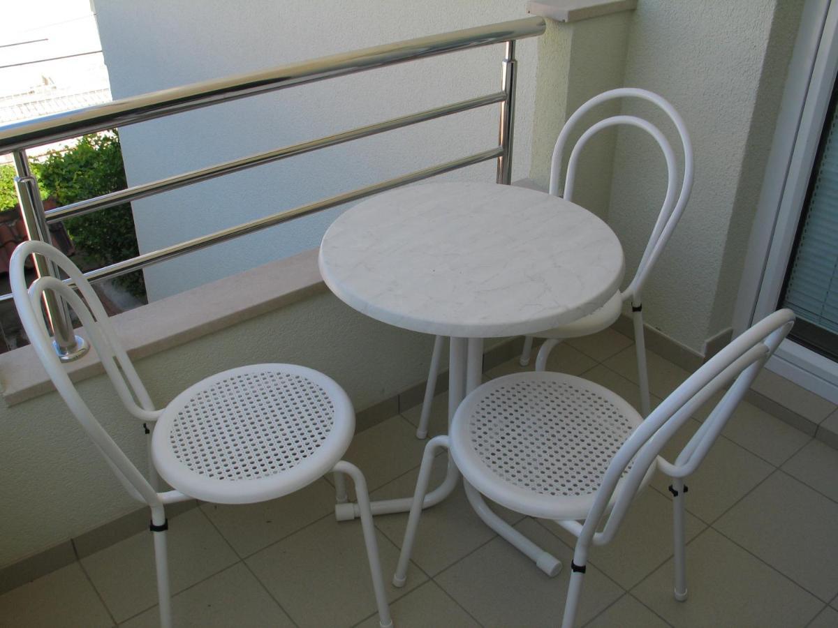 Apartmani Biser Tucepi Ngoại thất bức ảnh